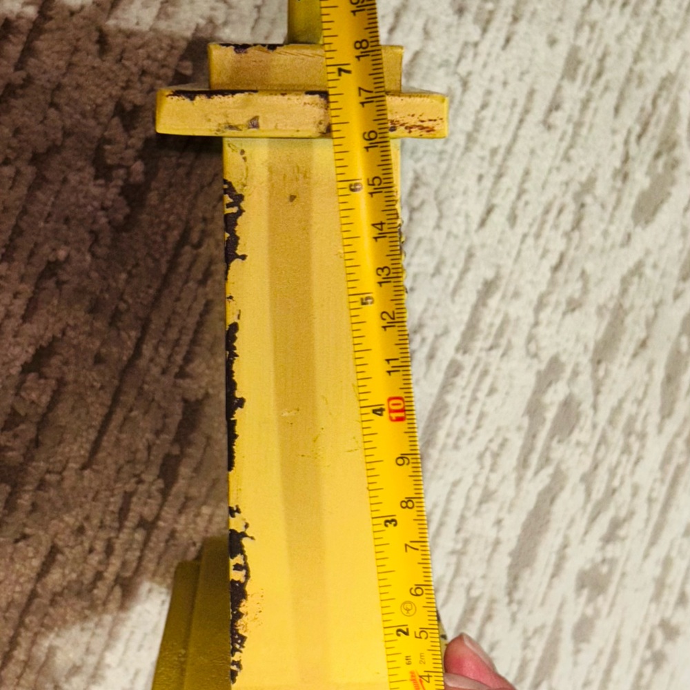 Distressed Yellow Clock 🕰️ - Picture 8 of 9